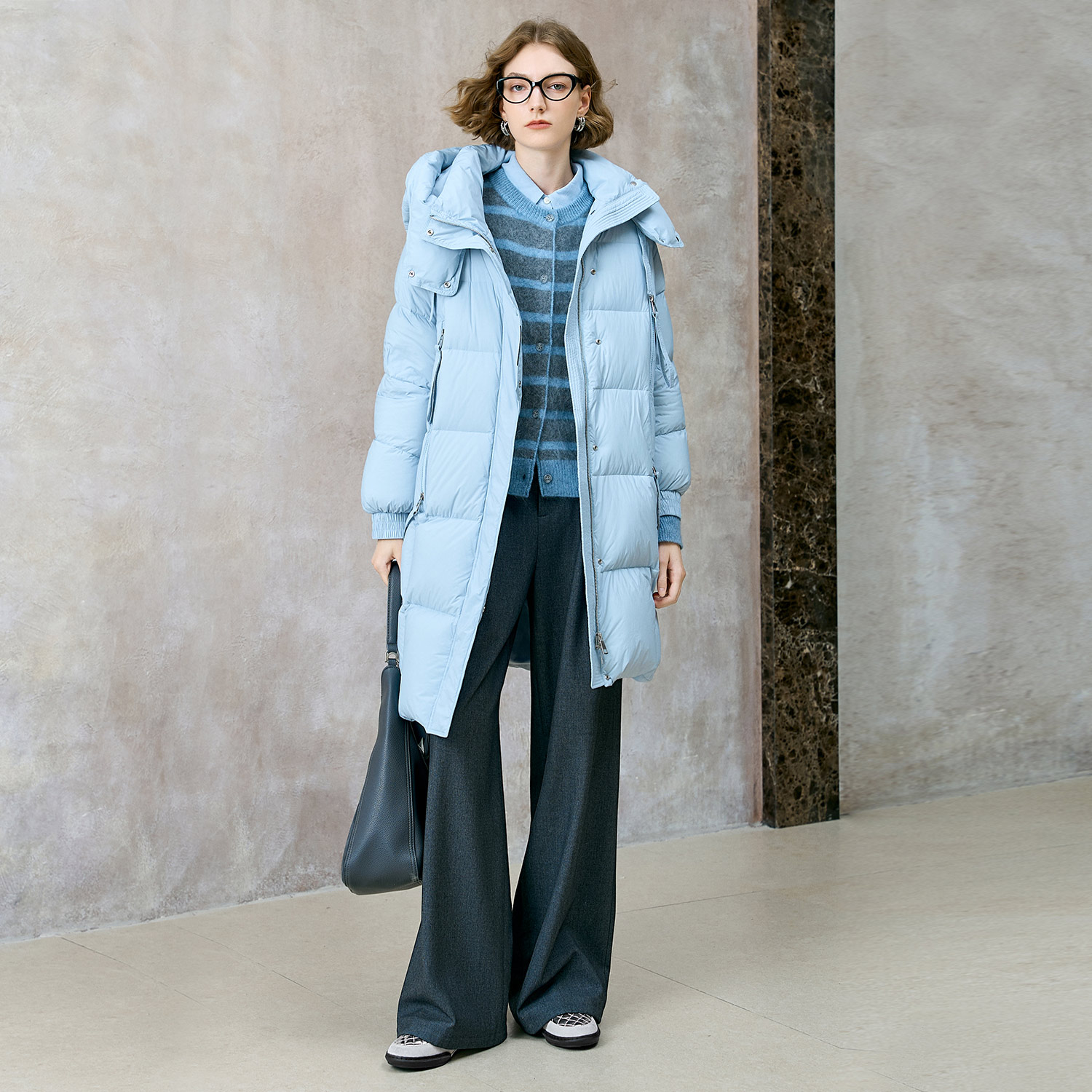 颜域蓝色中长款羽绒服女士2025新款冬季加厚锁温连帽防寒鸭绒外套 - 图1