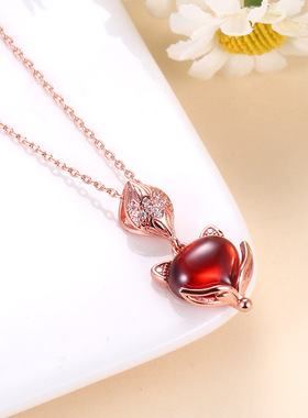跨境网红同款红色吊坠小狐狸锁骨链女短款仙气百搭不掉色颈链