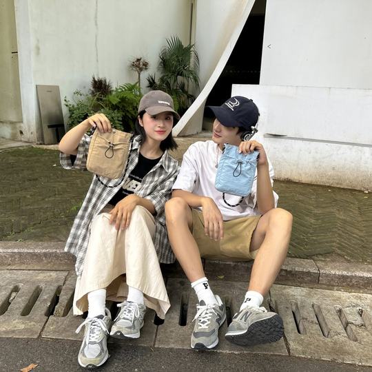 夏天夏季迷你小包包女2024新款时尚抽绳斜挎包白色单肩钥匙包