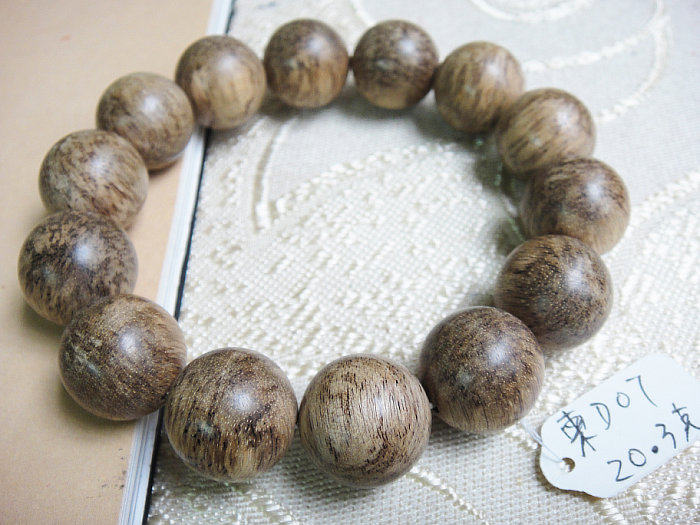 柬埔寨沉香佛珠瘿瘤纹雀斑沉手链 木檀世家佛珠/念珠