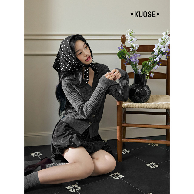 Grey V-neck lazy sweater with polka dot square scarf