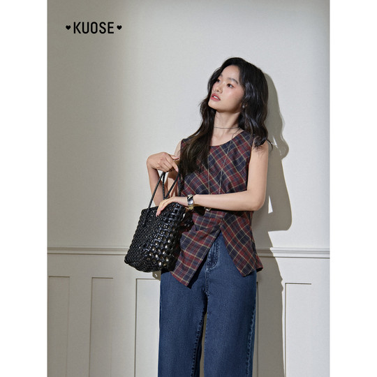 Тонкий тонкий жилет без рукавов в зеленую клетку на подтяжках