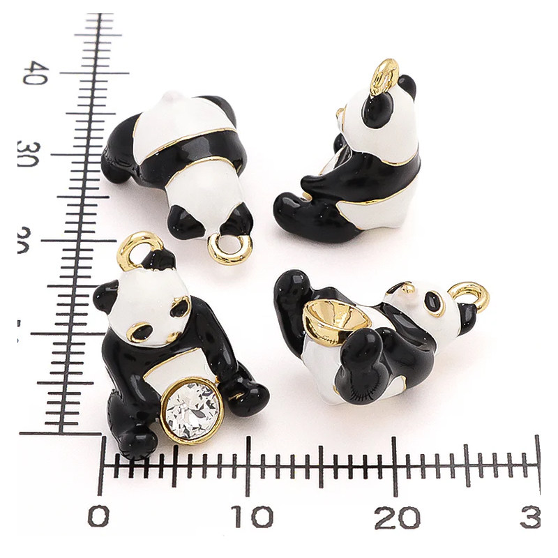贵和配件立体可爱镶水晶熊猫挂坠拉链扣日本进口kiwa锌合金镀色,淘宝优惠券,粉丝福利购,淘宝优惠卷
