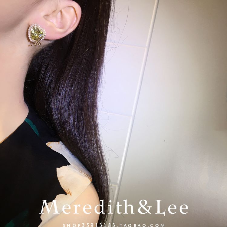 Meredith&Lee 法式浪漫小众少女心爱心珍珠时尚百搭精致锆石耳钉 - 图1