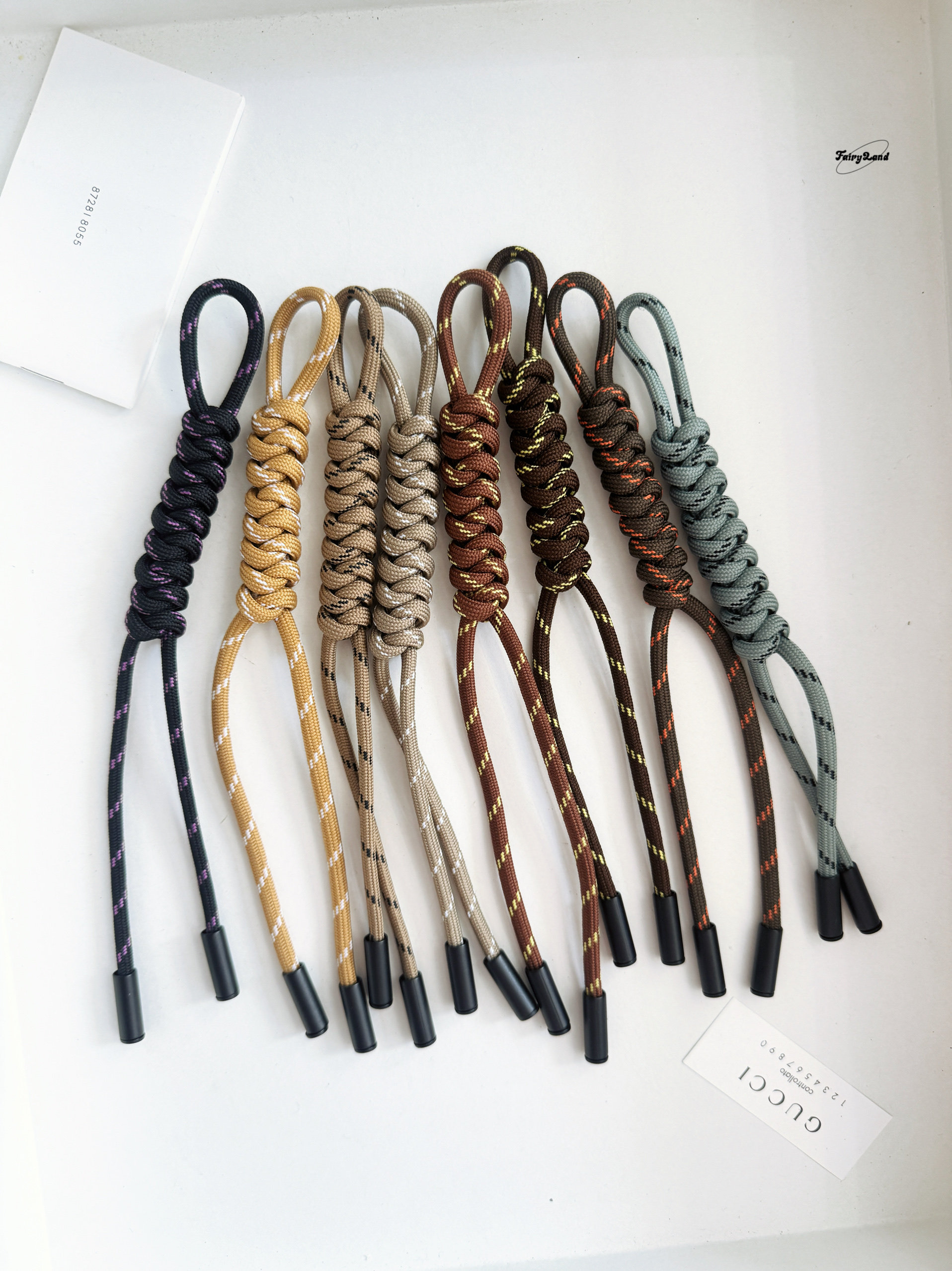 Customized low-saturated retro miu style hand-woven core-spun rope mountaineering sports style bag pendant brown
