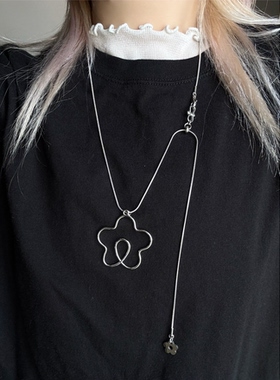 日韩系ins风简约可爱线条花朵抽拉调节蛇骨长项链小众复古y2k甜酷