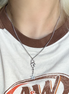 韩系ins风星星五角星锁头项链小众日常简约y2 K辣妹甜酷轻亚叠戴