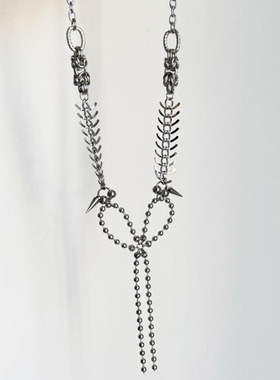赛博朋克金属风鱼骨铆钉圆珠蝴蝶结项链小众y2k辣妹亚比甜酷ins风