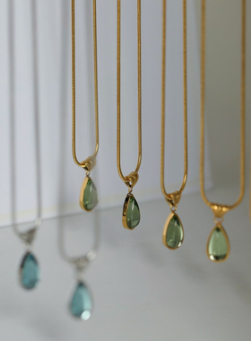 玻璃钛钢蛇骨女水滴吊坠项链