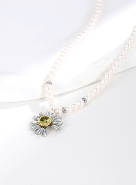 小清新气质小雏菊项链轻奢高级感秋冬毛衣链新款花朵小众锁骨链女