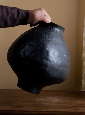 C040  Y1005-5 景德镇陶瓷花器室内桌面摆件（口11高29肚25）