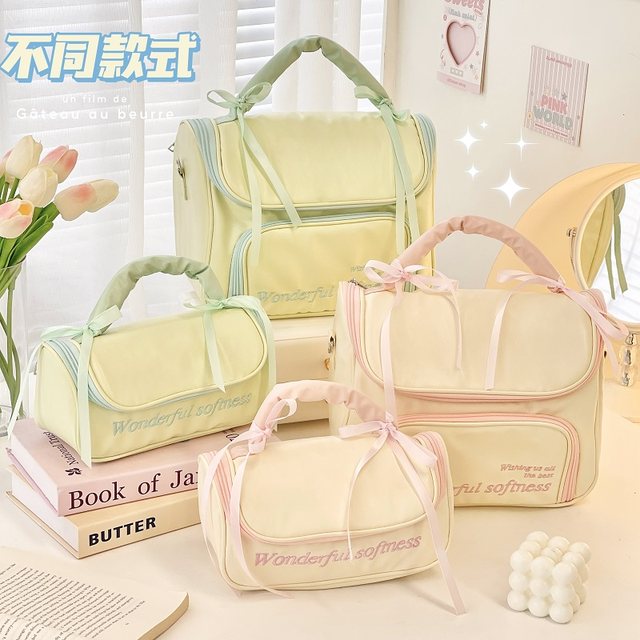 High-value cute makeup bag Large capacity cosmetic storage bag Ins style travel and travel skin care products toiletries bag