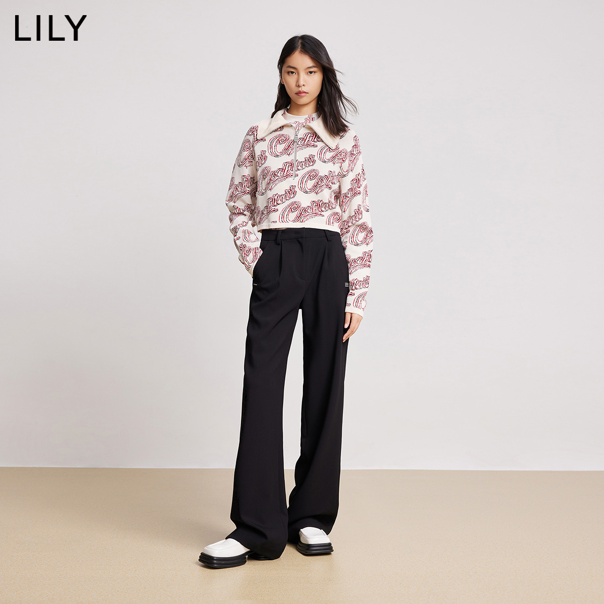 【商场同款】LILY2022春新款女装时髦INS趣味字母提花短款针织衫 - 图1