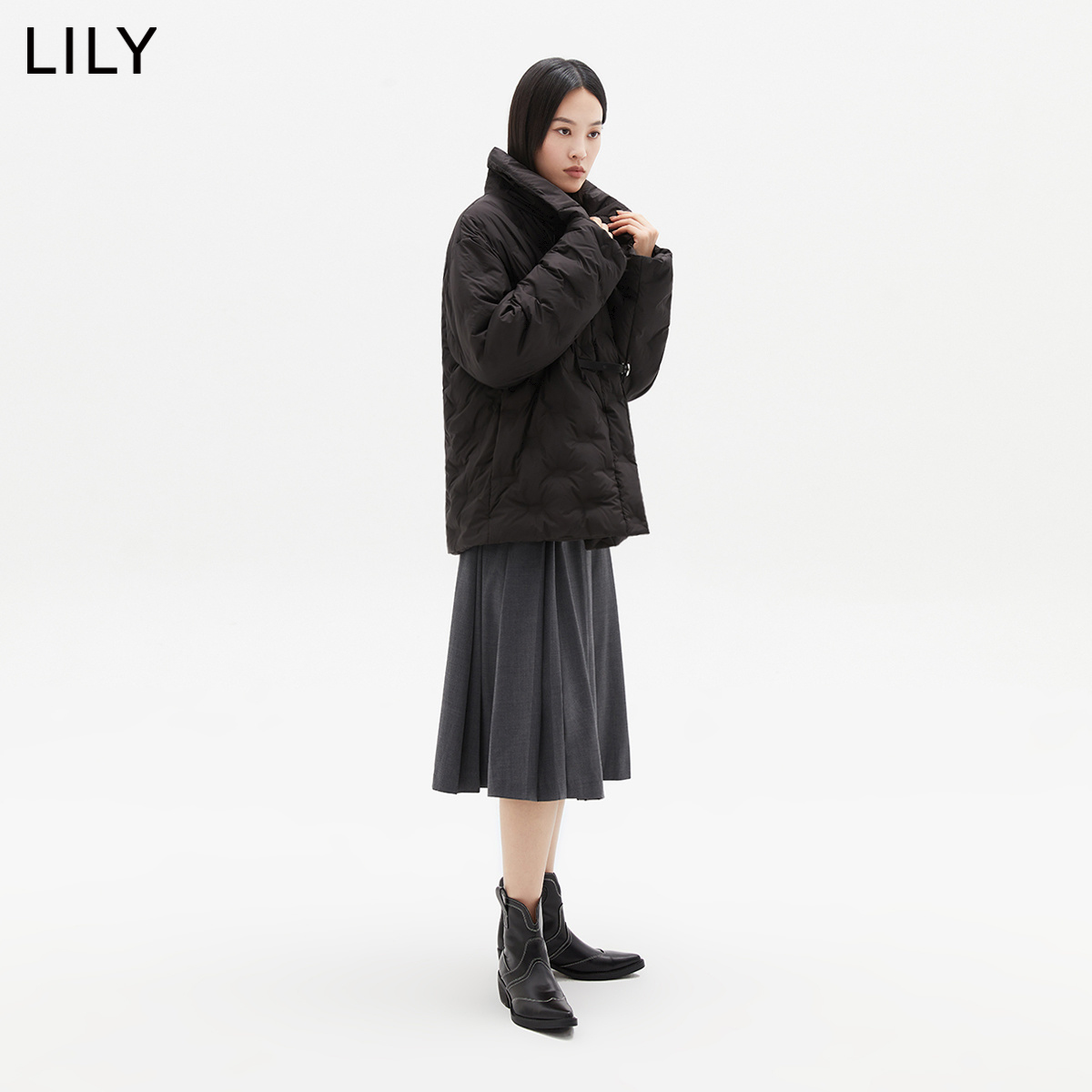 【商场同款】LILY2024春新款女装保暖鹅绒两穿立领通勤羽绒服外套-图1