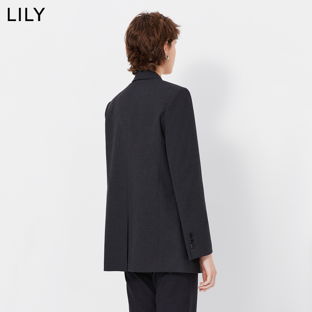 【专柜甄选】LILY2024春新款女装商务通勤复古双排扣休闲西装外套 - 图2