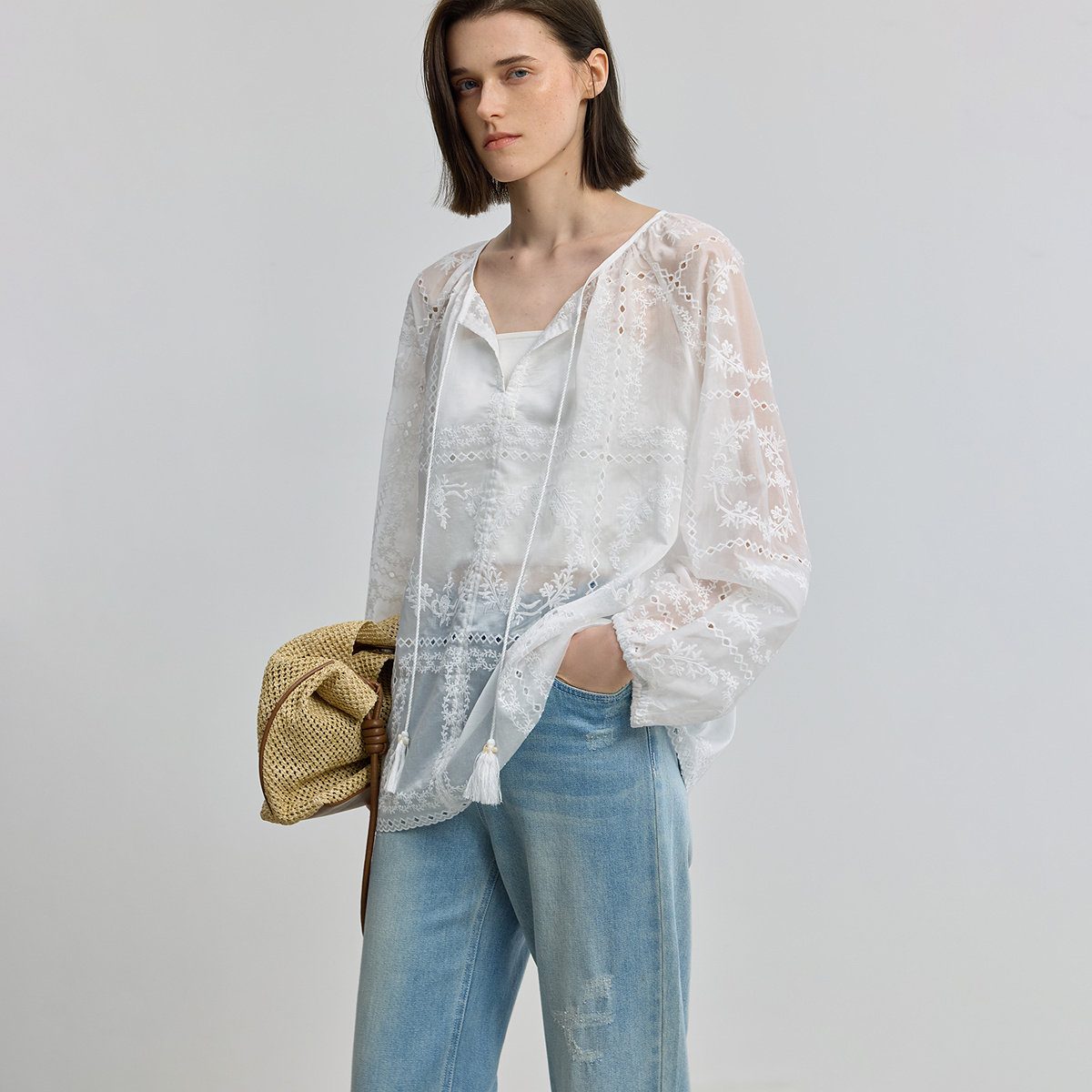LILY2025新款法式镂空蕾丝绣花流苏休闲薄款白色雪纺衫套头衫女,淘宝优惠券,粉丝福利购,淘宝优惠卷