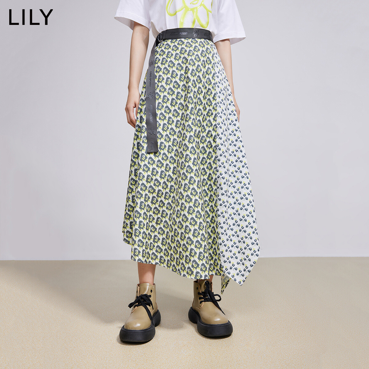 【商场同款】LILY2022春新款女装浪漫不规则显瘦A字高腰半身裙女 - 图0