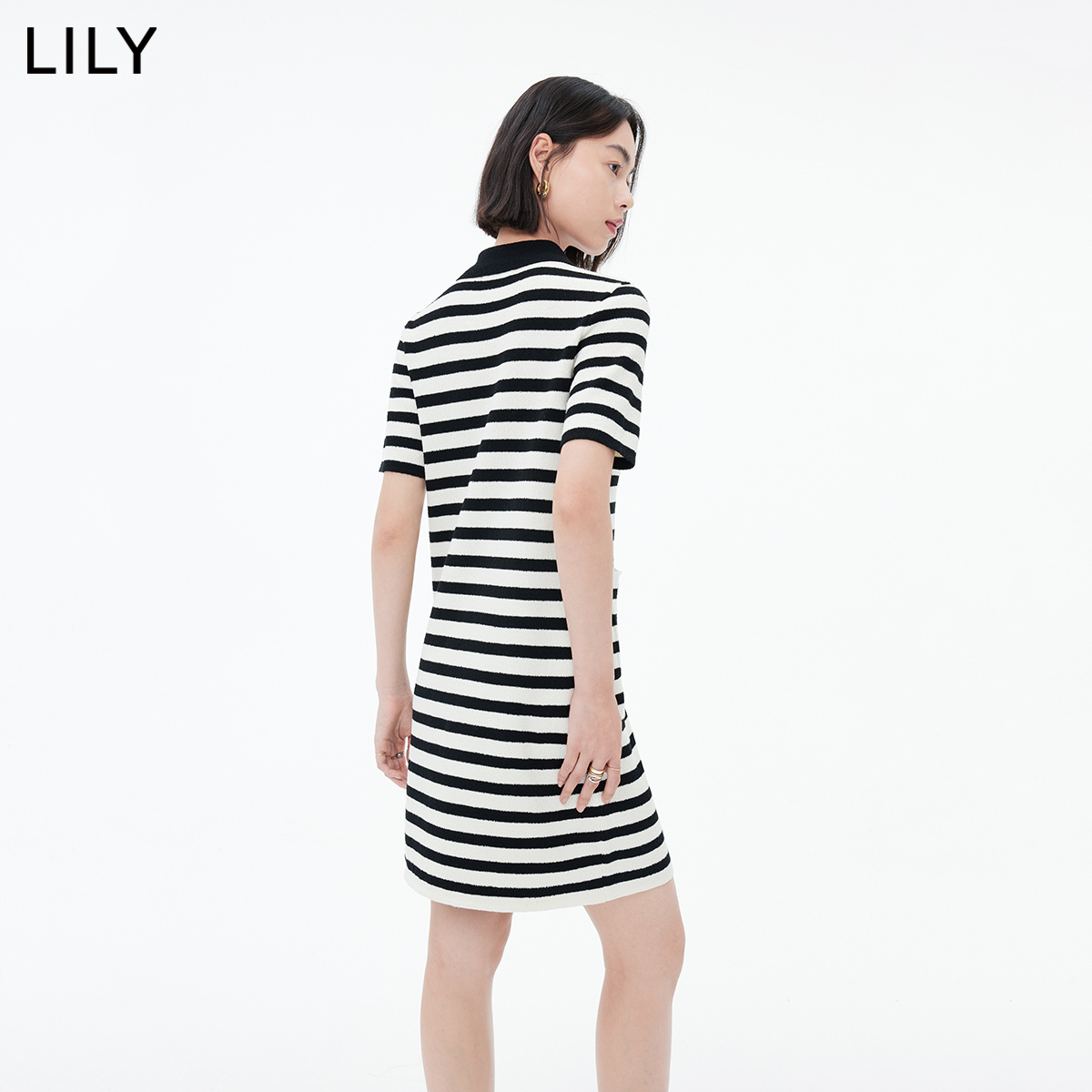 LILY黑白条纹设计感简约质感针织连衣裙女2024春装新款通勤裙子 - 图0