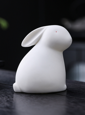 白瓷创艺可爱玉兔摆件