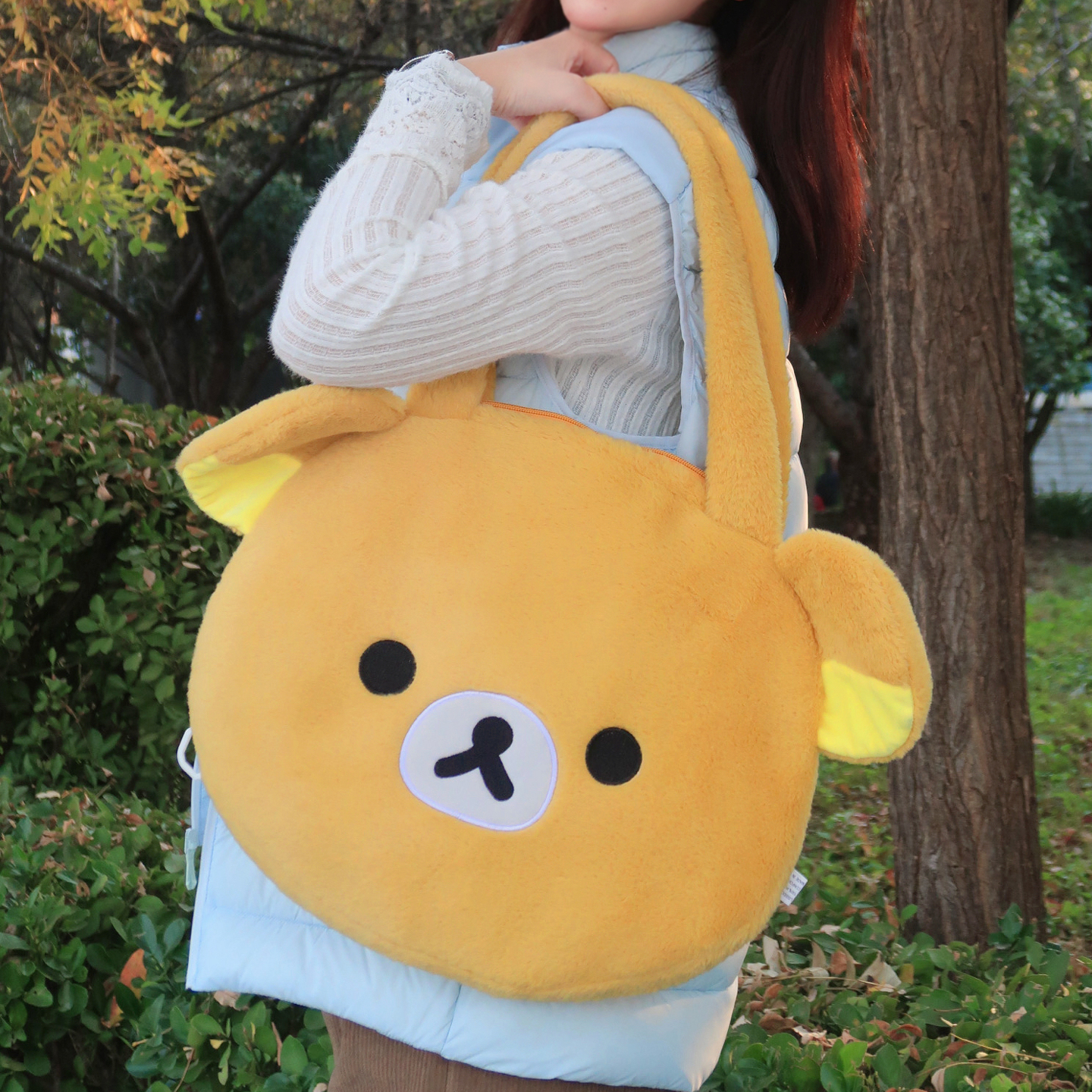 可爱轻松熊大容量单肩包卡通小熊手拎包收纳少女学生毛绒斜挎包包 - 图1