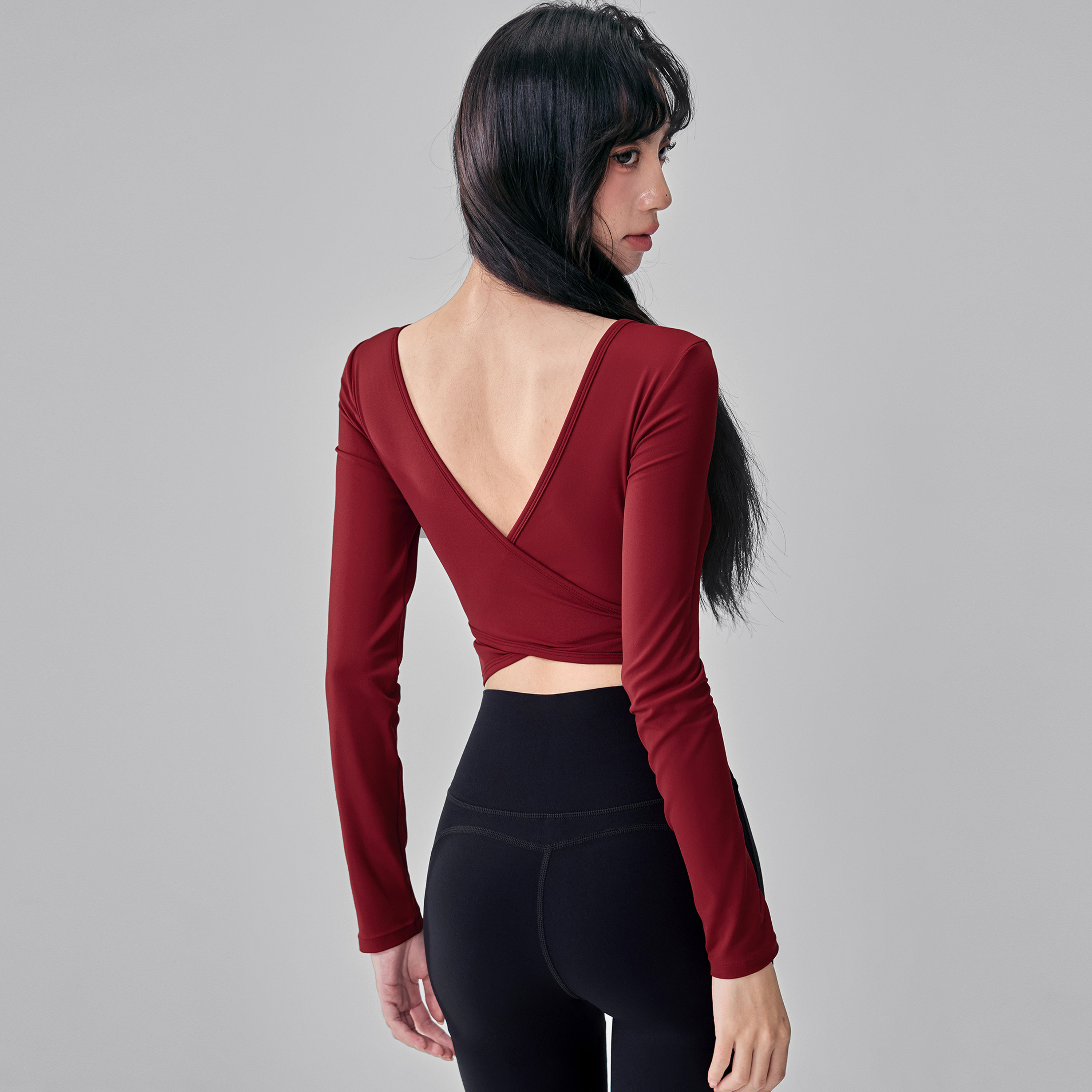 带胸垫美背瑜伽服新年红方领显瘦健身上衣普拉提露背跑步运动长袖,淘宝优惠券,粉丝福利购,淘宝优惠卷