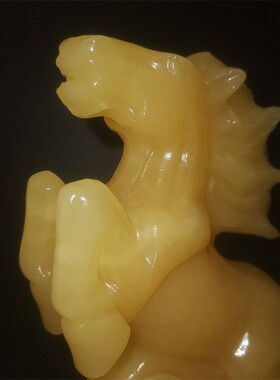 客厅中式米黄玉石站立马招财摆件