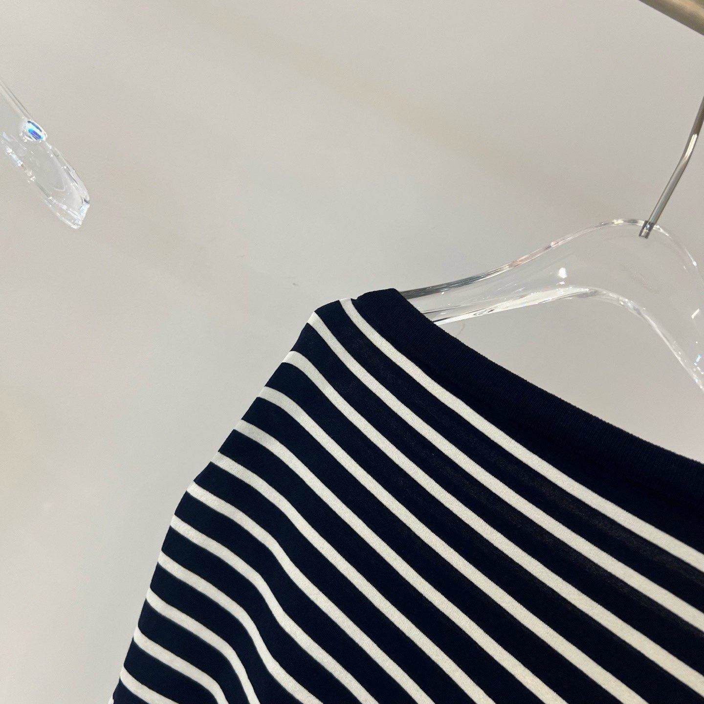 商场同款2026春款条纹两件套针织衫女露肩上衣毛衣BR801201-1180,淘宝优惠券,粉丝福利购,淘宝优惠卷