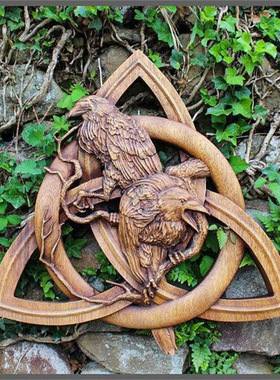 魔结上的乌鸦树脂摆件独