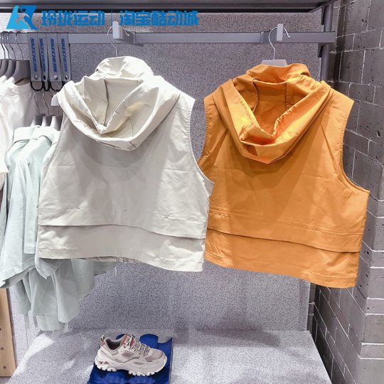 Skechers斯凯奇夏新款女士山野户外系列运动梭织连帽背心P225W097