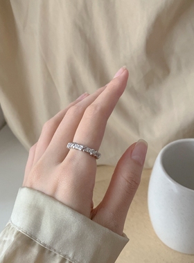 轻奢小众设计百搭高级感镶钻戒指
