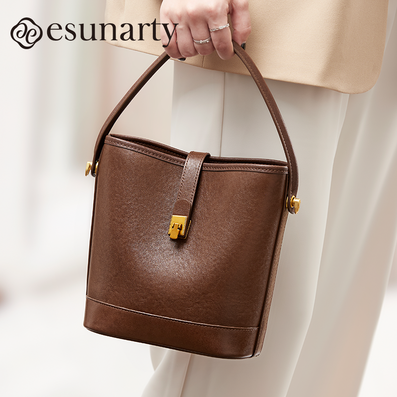 真皮水桶包包女式2025新款复古高级感软皮手提包大容量单肩斜挎包,淘宝优惠券,粉丝福利购,淘宝优惠卷