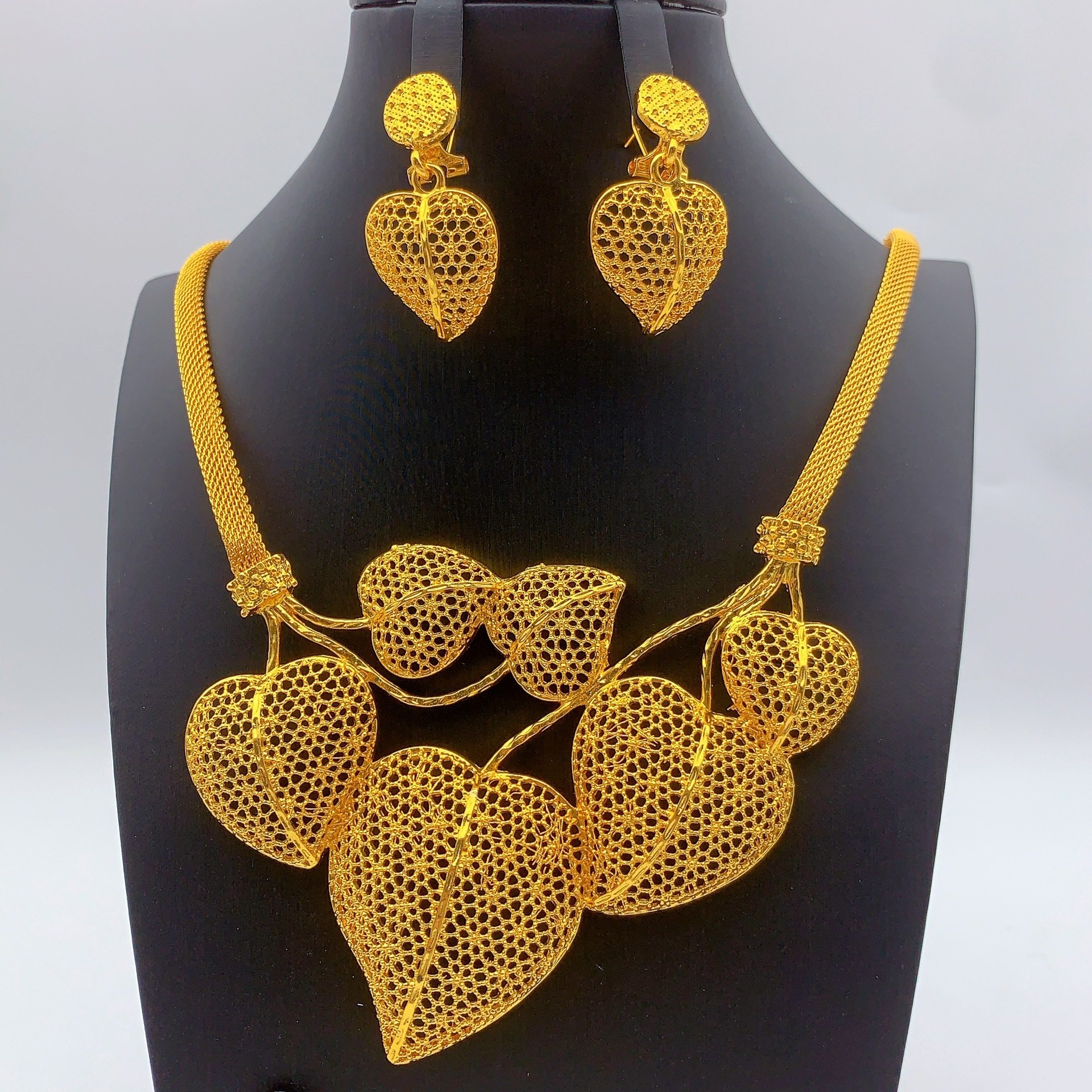中东轻奢镀金爱心首饰宴会婚礼项链耳环饰品婚庆饰品非洲女两件套,淘宝优惠券,粉丝福利购,淘宝优惠卷