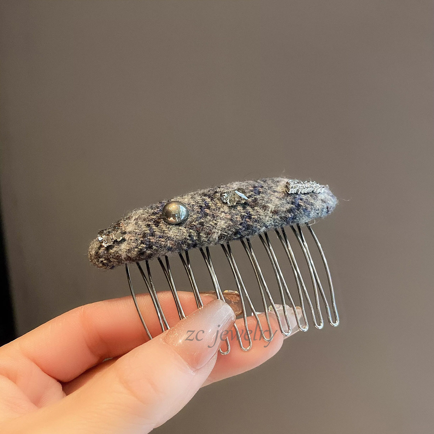 高级感复古毛呢格纹碎发整理发梳韩系韩版ins风刘海插梳气质发卡,淘宝优惠券,粉丝福利购,淘宝优惠卷