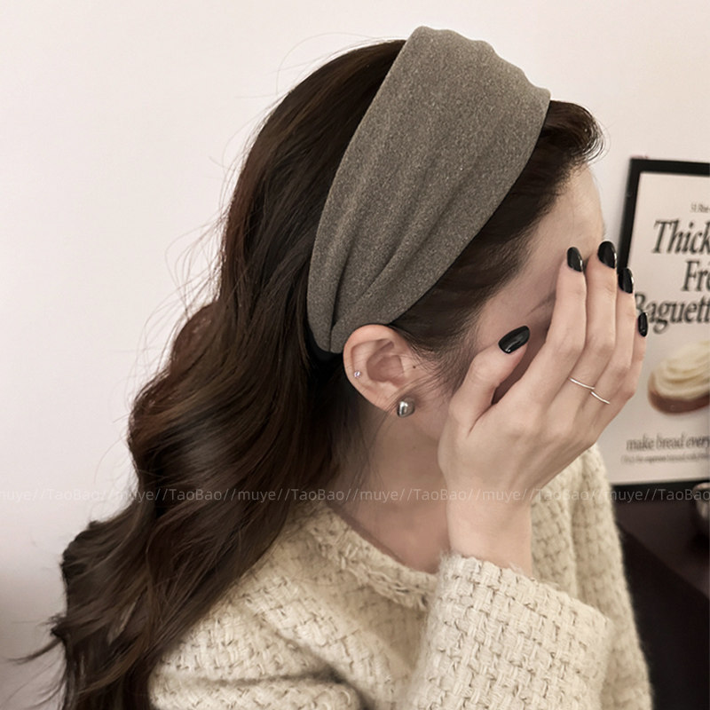 早秋宽边发箍女2025新款日常压发洗脸发卡高级感时尚洋气头箍发饰,淘宝优惠券,粉丝福利购,淘宝优惠卷