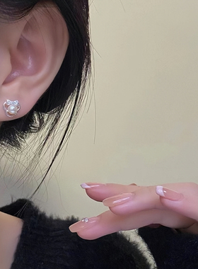 S999银耳针珍珠米妮耳钉女养耳洞耳钉免摘2025爆款小众高级感耳饰