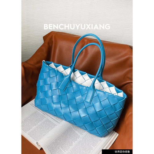 本初与象沫宝镇店之宝设计师编织欧美双面羊皮软大容量托特女包 - 图0
