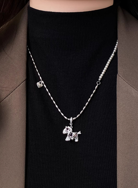 轻奢小众设计感小马珍珠项链