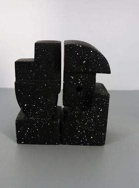 仿客厅书靠现代简约书挡样板房间别墅饰品书房树脂书桌水磨石摆件