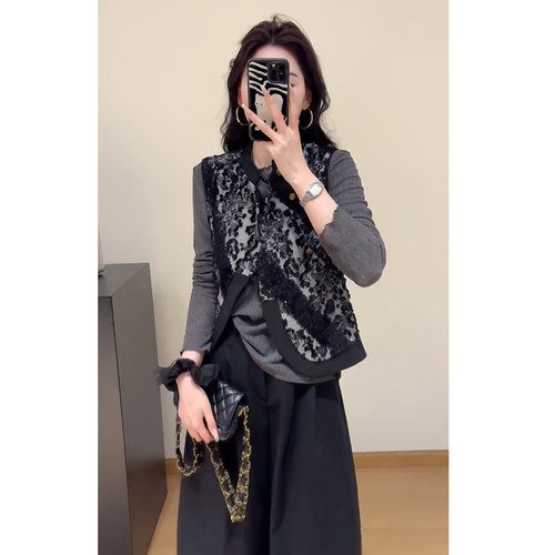 姐系贵感套装早秋时髦洋气高级感蕾丝马甲叠穿打底衫半身裙三件套 - 图3