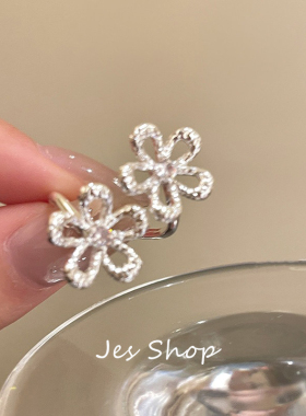 Jes Shop双重花朵戒指小众设计个性百搭镂空开口百搭指环食指戒女