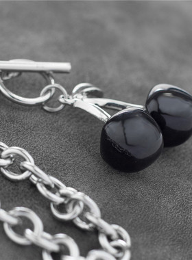 黑色百搭短款ins土酷风锁骨链