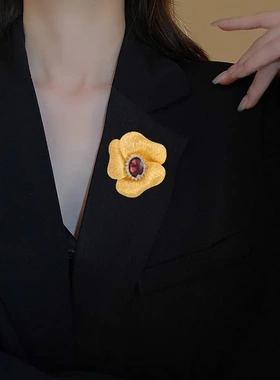中古风金贵花胸针高档女简约大气水晶花朵别针轻奢高级感胸花配饰