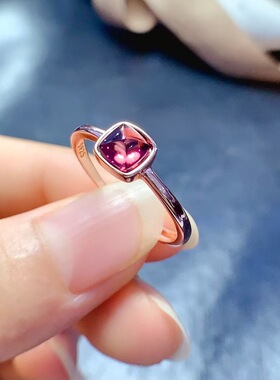 925银方形糖塔天然宝石女戒