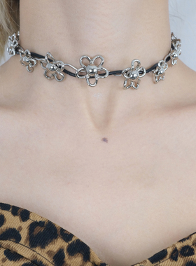 【铁线乌托邦】甜酷藤曼锁骨链