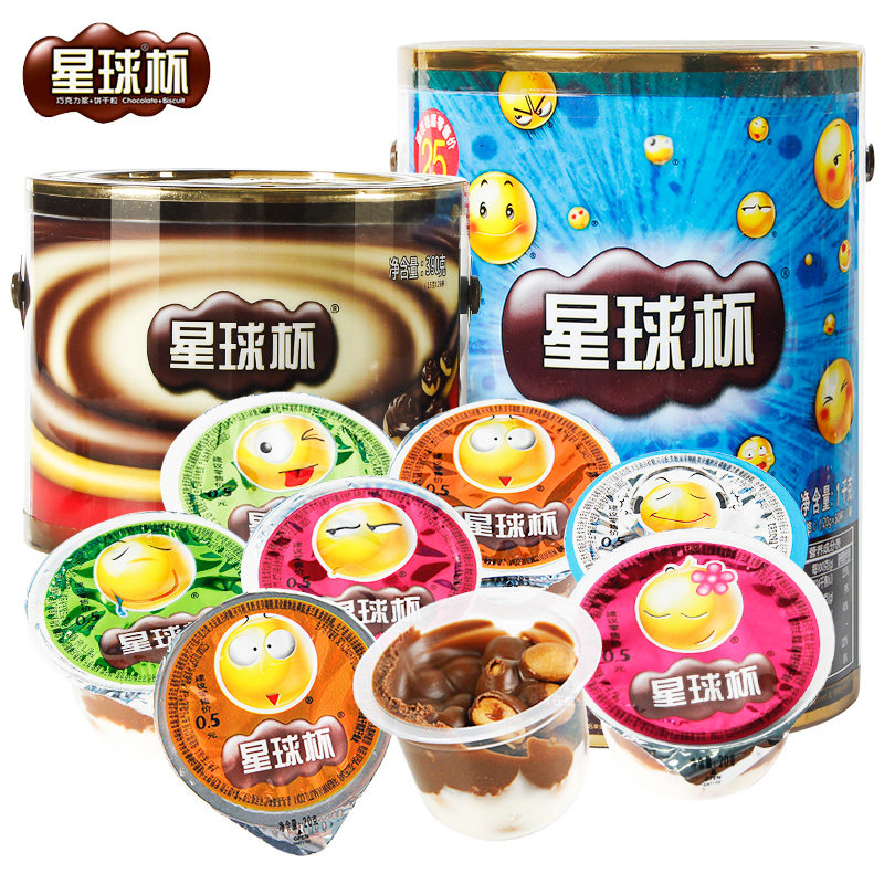 桶装1026巧克力大小杯儿童星球杯 秋和食品夹心饼干