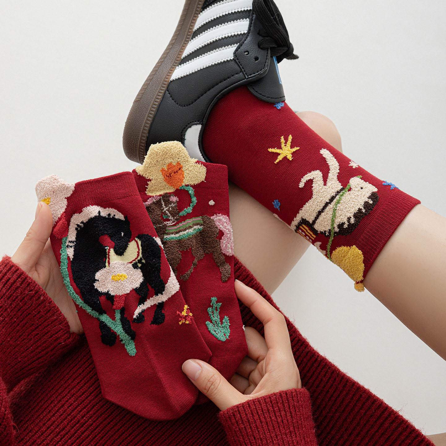 会起球的袜子 新年红色女士中筒袜 2026年马年喜庆本命年卡通棉袜,淘宝优惠券,粉丝福利购,淘宝优惠卷