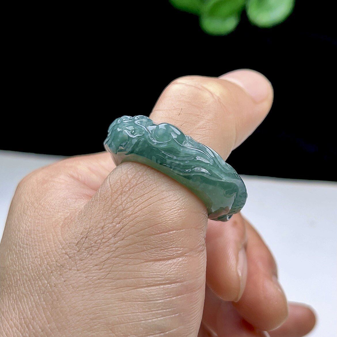 22mm jadeite finger ring