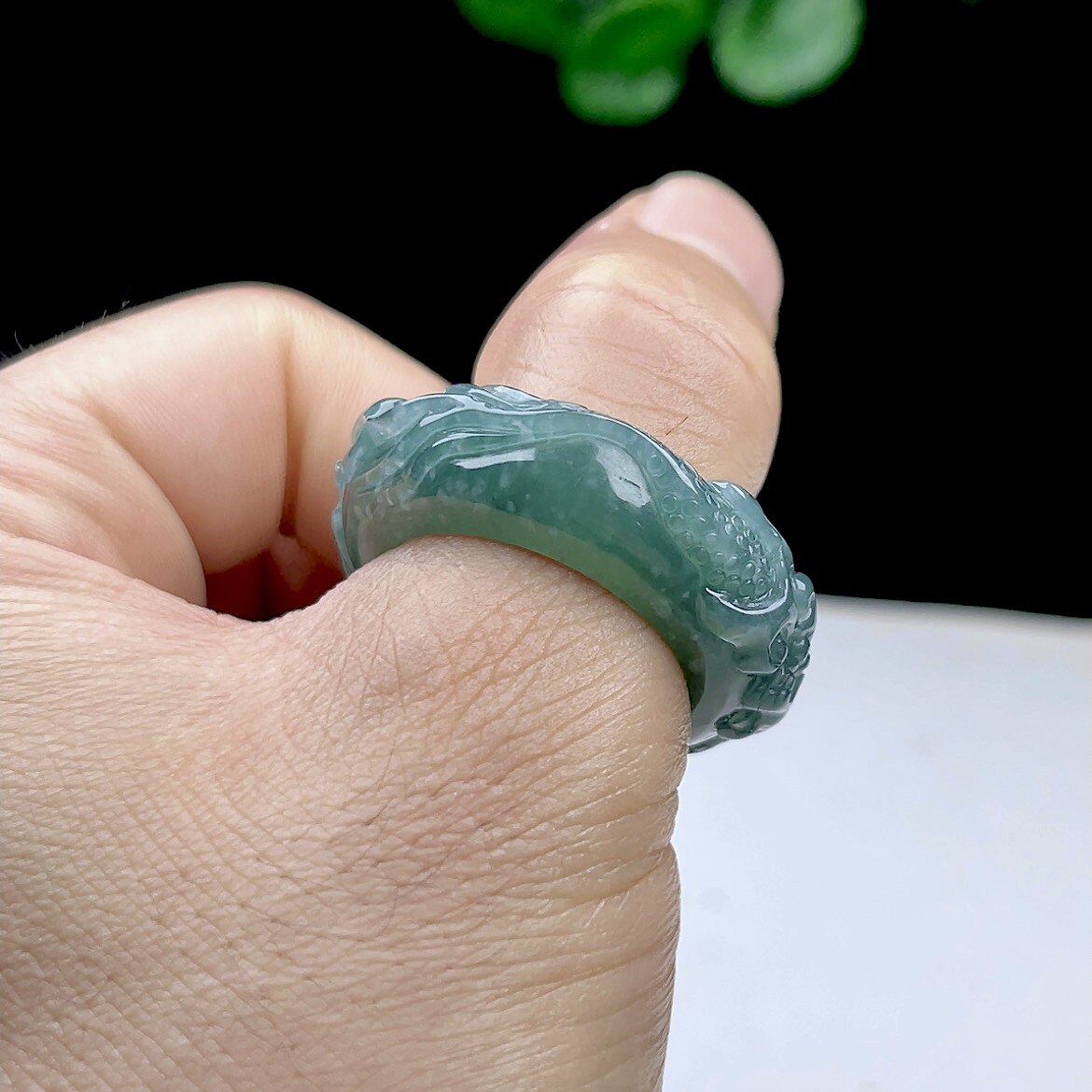 22mm jadeite finger ring