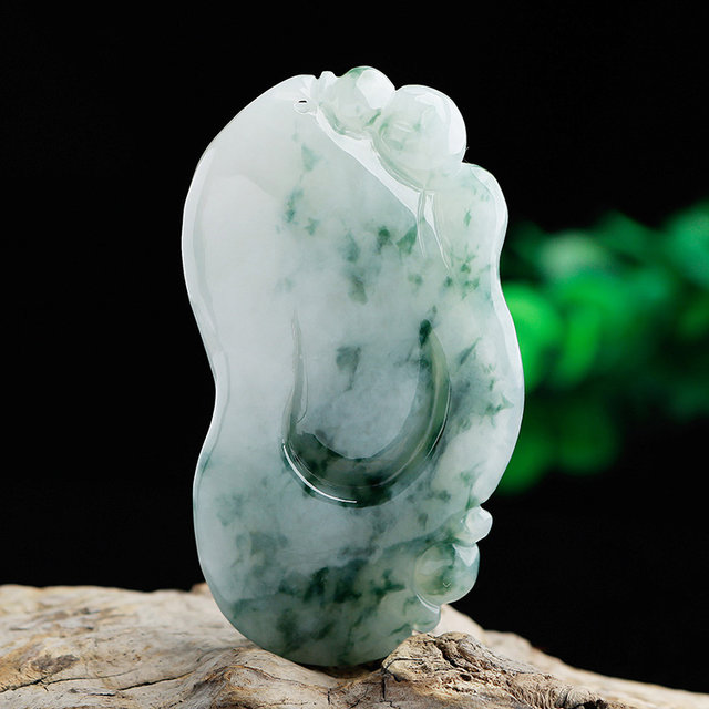 Genuine A-grade jadeite A-grade jadeite