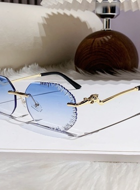 2025新款个性奢华太阳镜欧美时尚金属无框墨镜女感锯齿状镜片